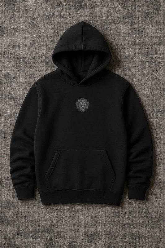 El İşlemesi Görünümlü Spiritüel Oversize Siyah Hoodie - Vera Wear Print